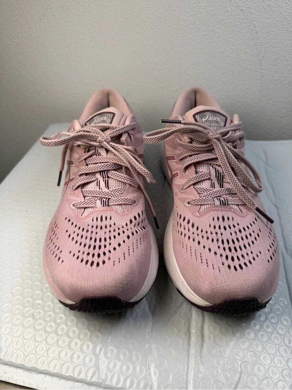 ASICS GEL-Kayano 28 Women’s Running Shoes Pink Size 10.5 Athletic Sneakers